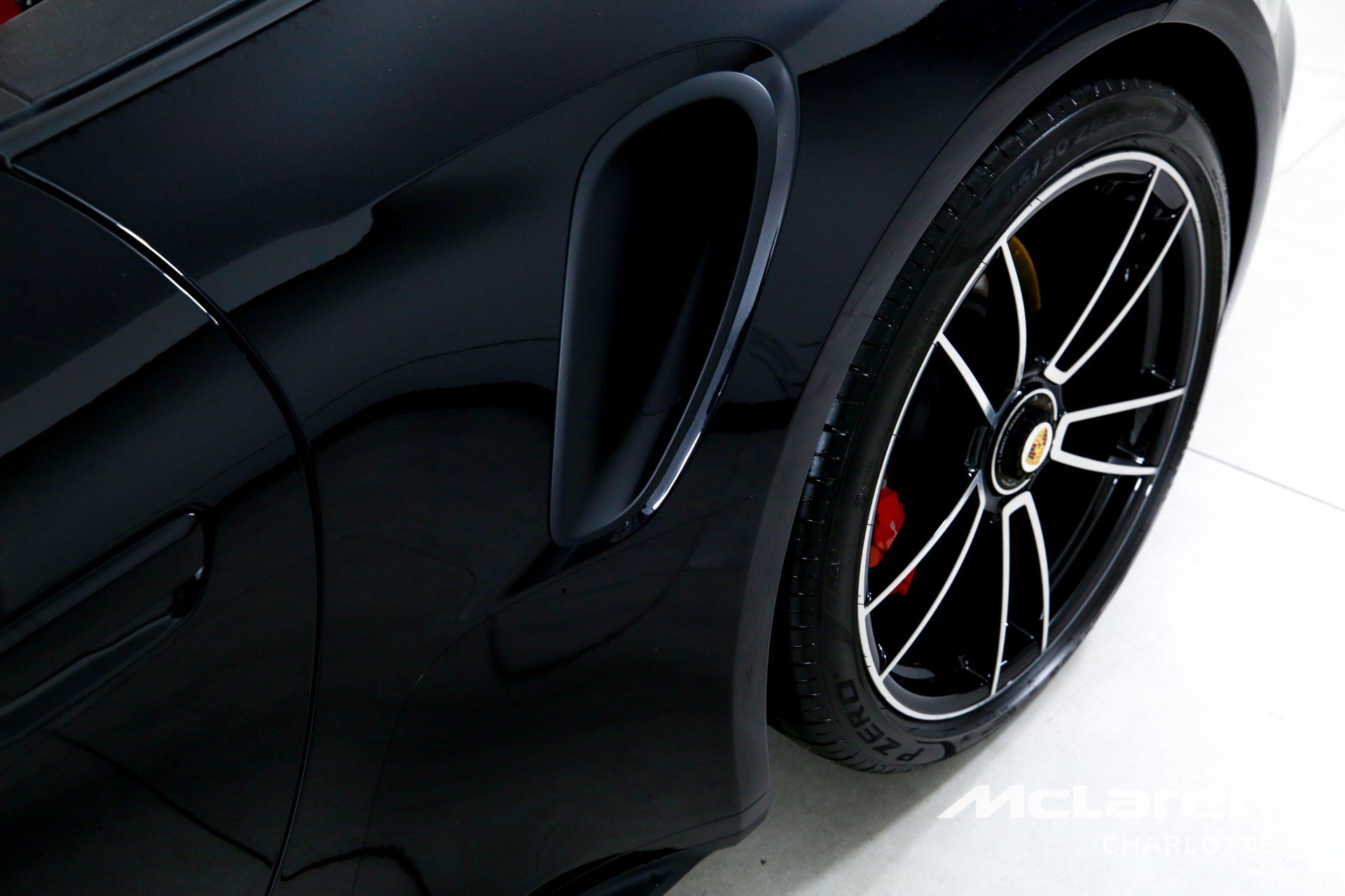 Used 2024 Porsche 911 Turbo image 35