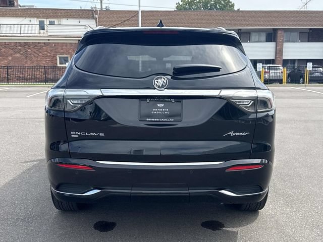 Used 2022 Buick Enclave Avenir w/ Avenir Technology Package AWD/4WD image 7