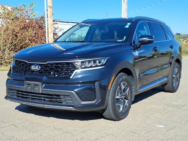 Used 2021 Kia Sorento S FWD image 2