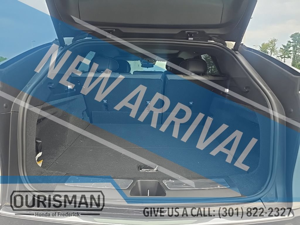 Used 2024 Cadillac Lyriq Tech AWD/4WD image 13