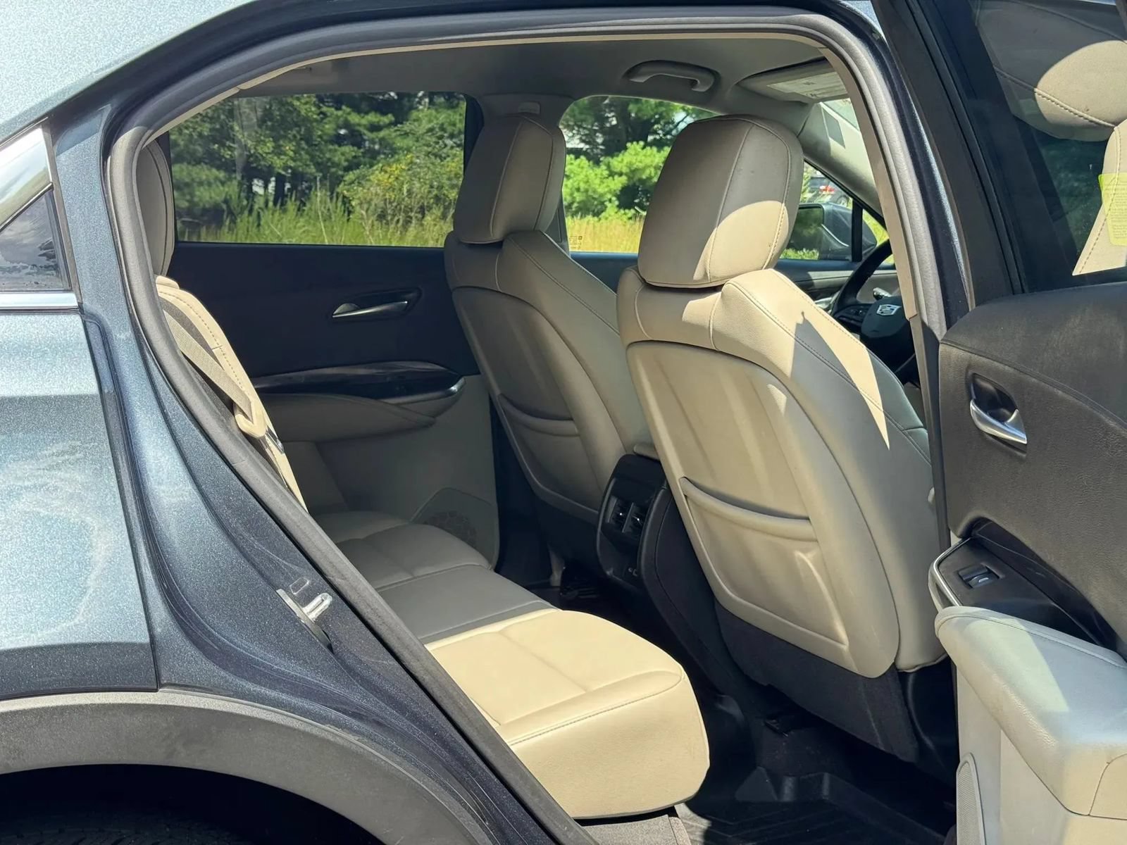 Used 2019 Cadillac XT4 Luxury FWD image 18
