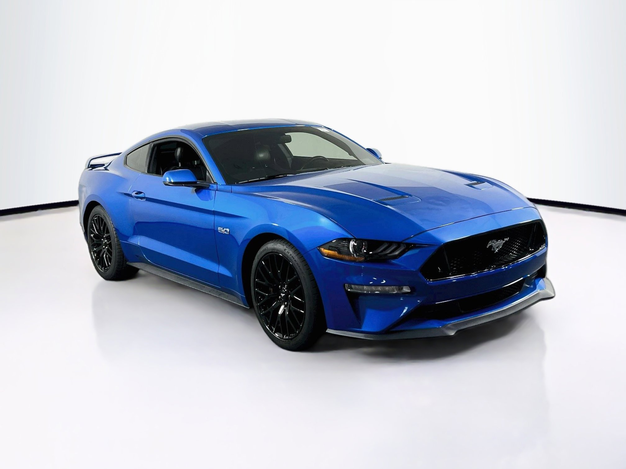 Used 2020 Ford Mustang GT Premium w/ GT Performance Package RWD image 3