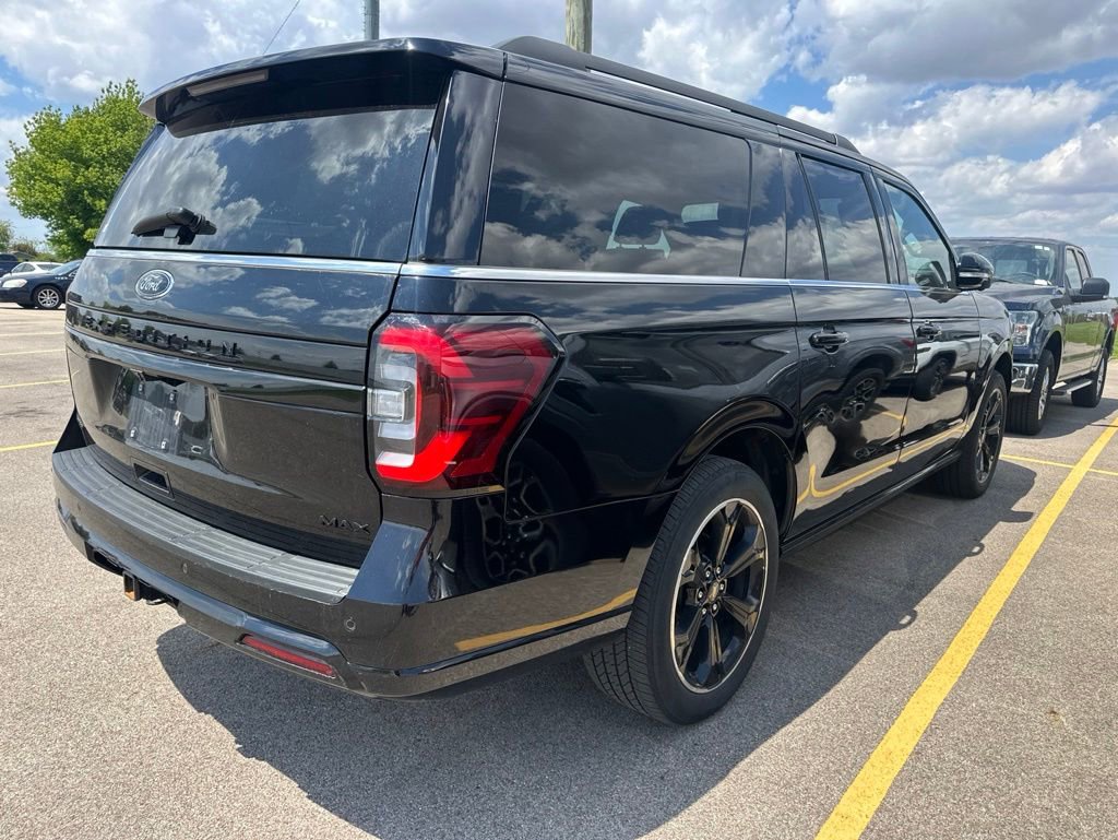 Used 2022 Ford Expedition Max Limited w/ Equipment Group 303A AWD/4WD image 8