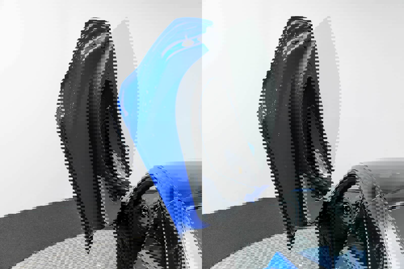 New 2025 McLaren GTS image 21