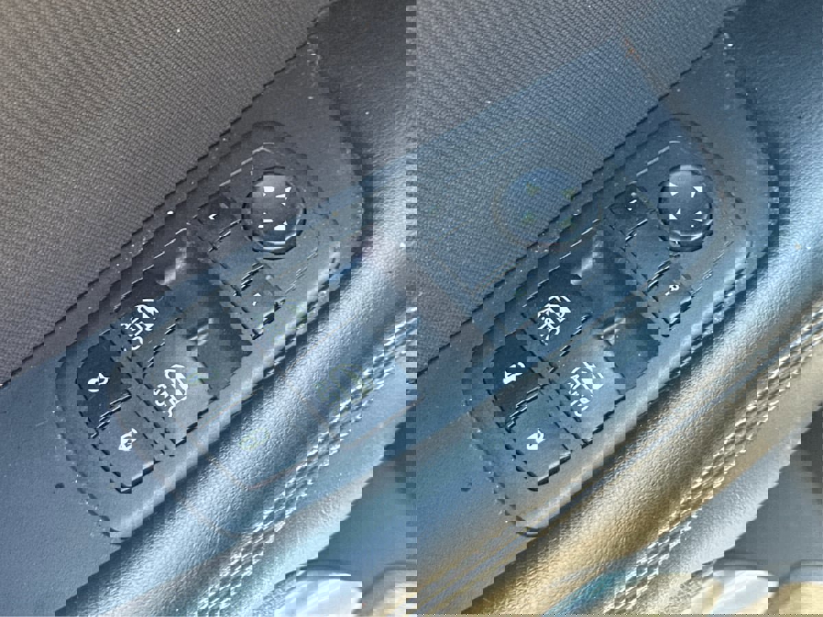 Used 2022 Dodge Challenger GT image 27