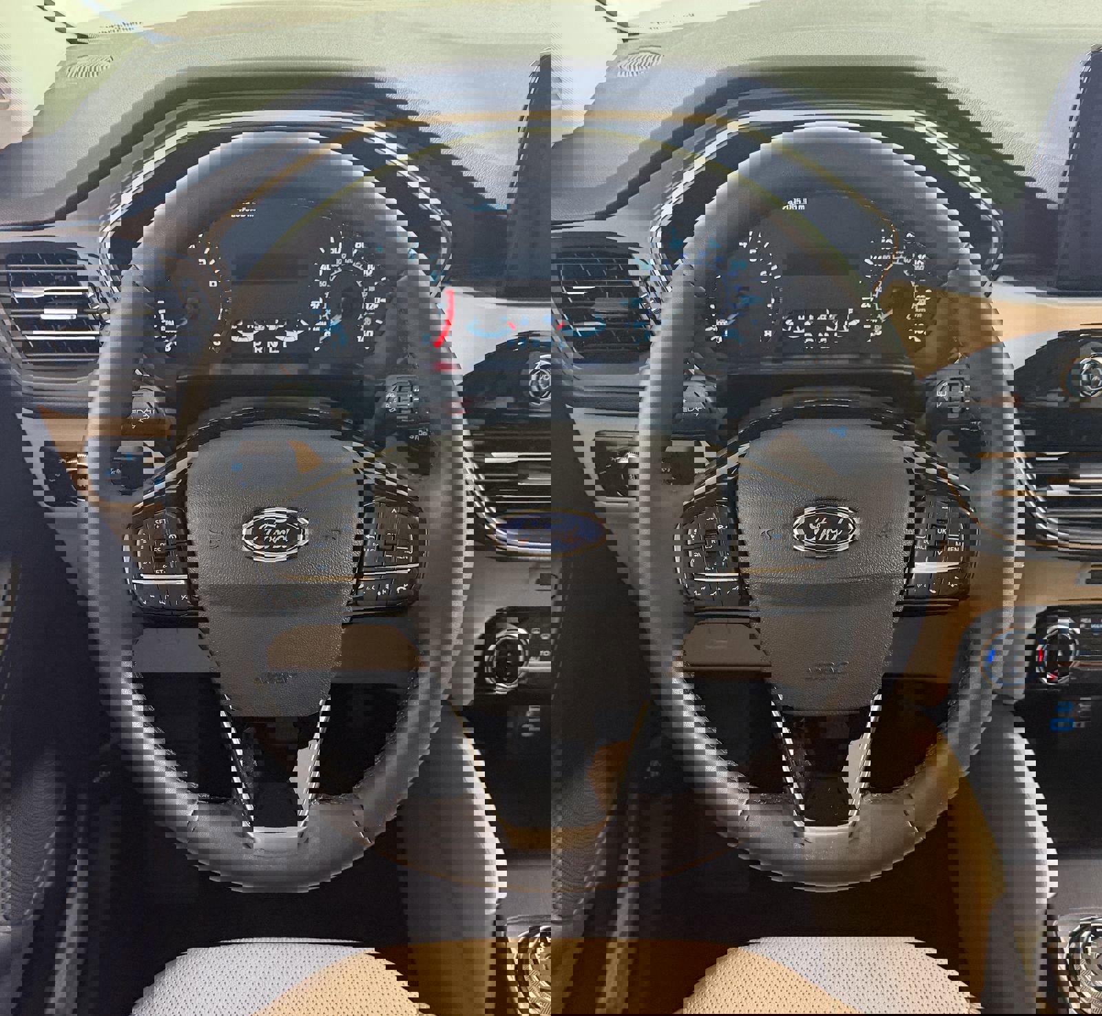 Used 2022 Ford Escape SEL image 10