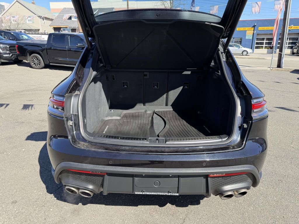 Used 2022 Porsche Macan S image 18