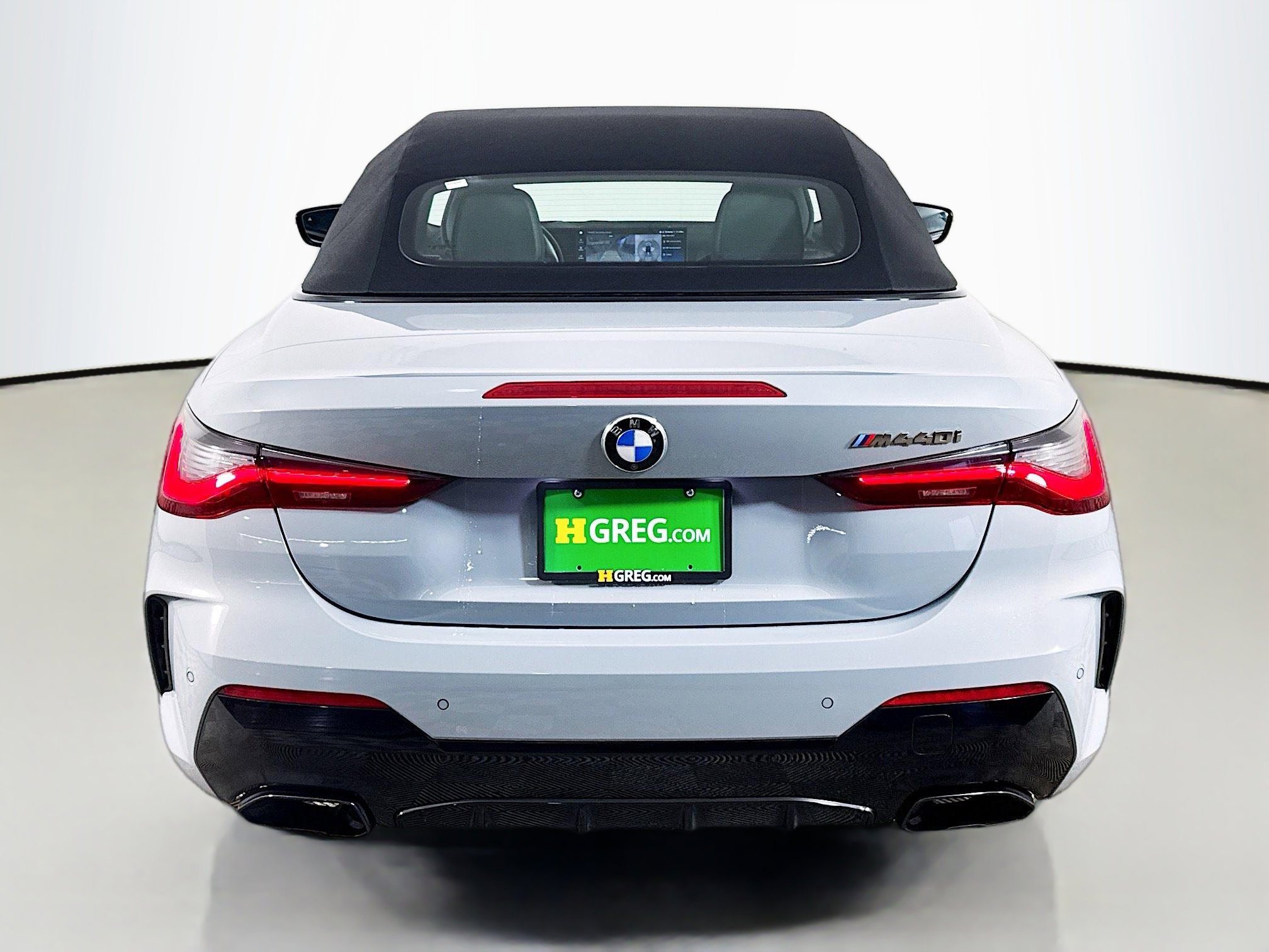 Used 2024 BMW M440i Convertible image 8