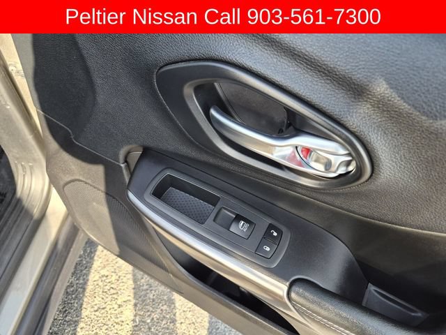 Used 2020 Jeep Cherokee Latitude Plus FWD image 14