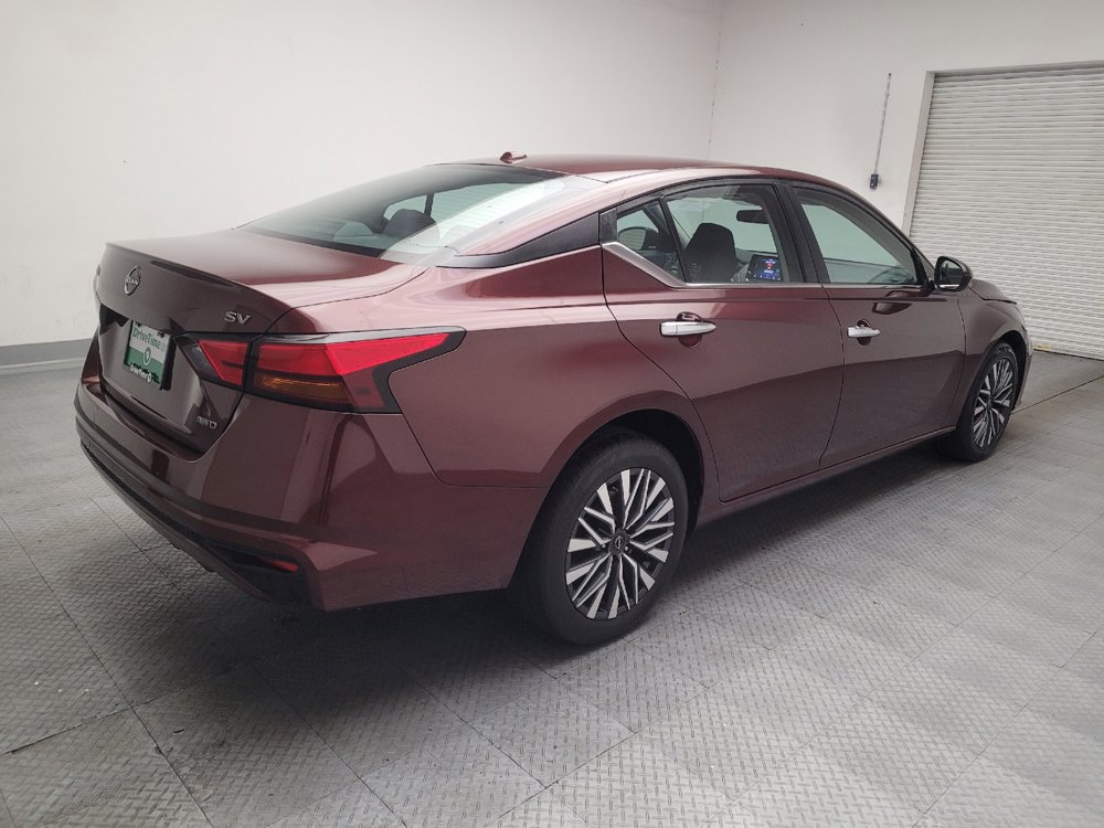 Used 2023 Nissan Altima 2.5 SV AWD/4WD image 9