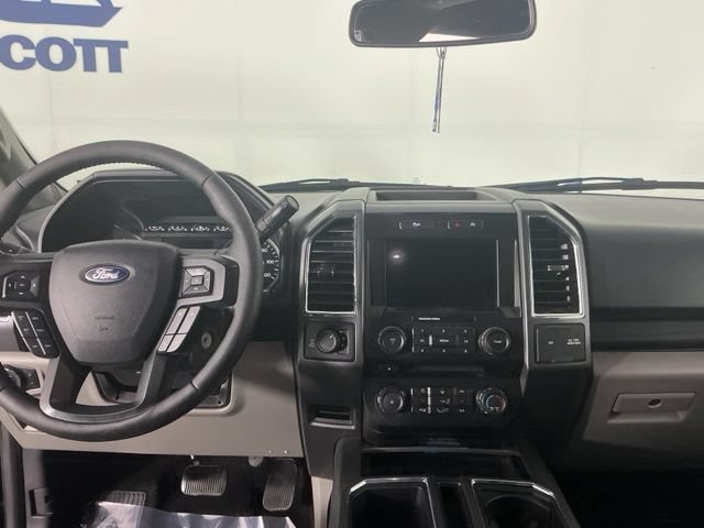 Used 2017 Ford F150 XLT w/ Equipment Group 302A Luxury AWD/4WD image 33