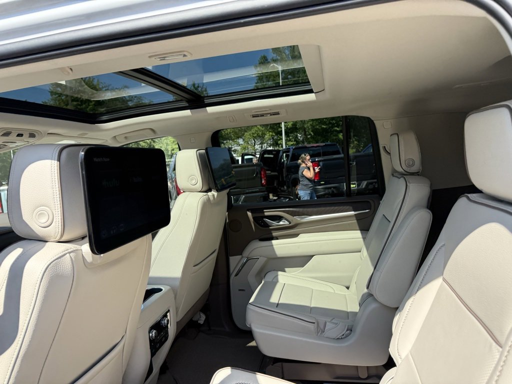 Certified 2024 GMC Yukon XL Denali w/ Denali Reserve Package image 42
