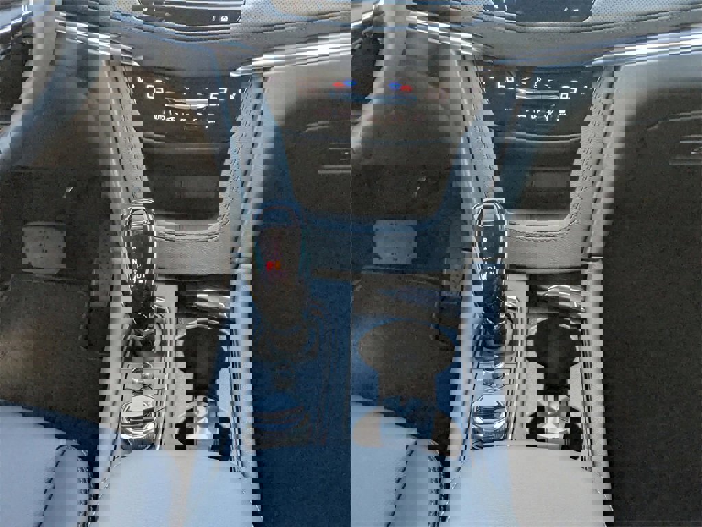 New 2026 Cadillac XT5 Luxury image 21