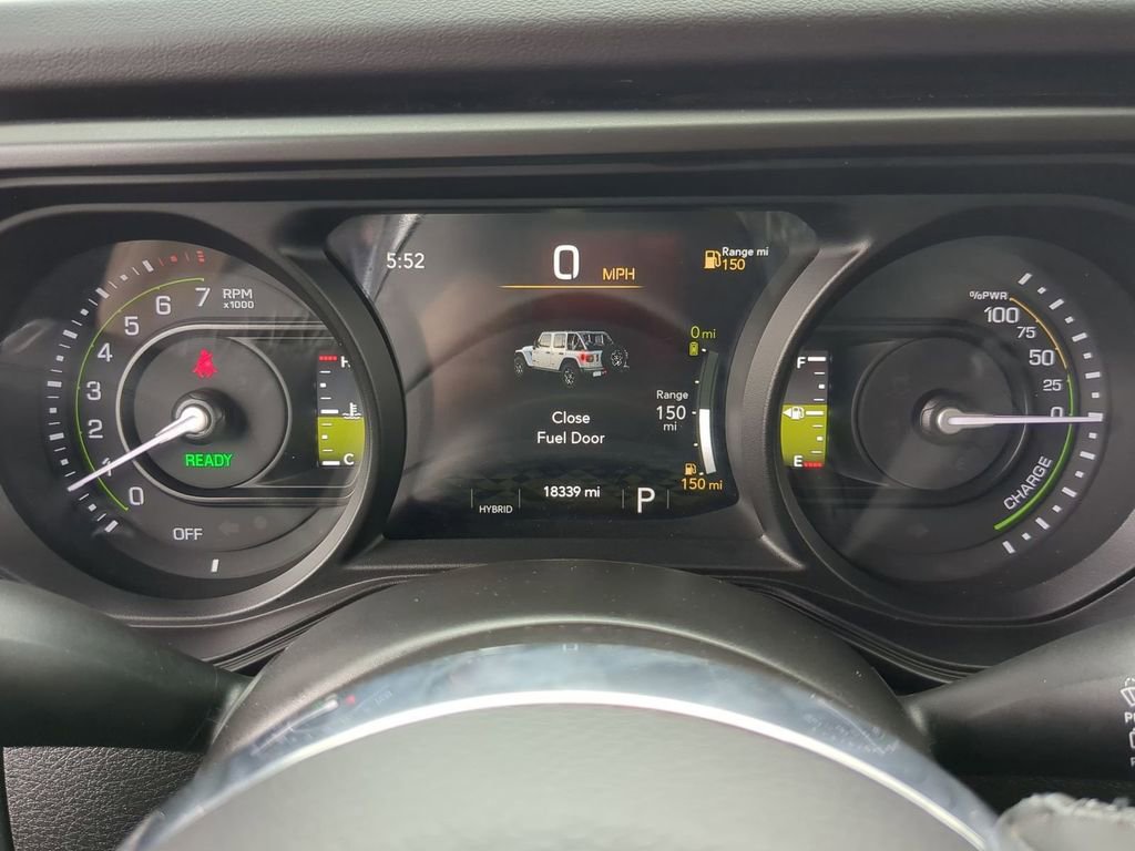 Used 2025 Jeep Wrangler Unlimited Sahara image 14