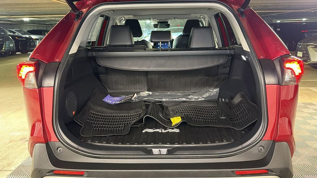 Used 2023 Toyota RAV4 Limited image 15