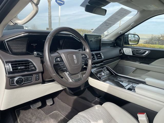 Used 2021 Lincoln Navigator Black Label w/ Cargo Convenience Package image 10