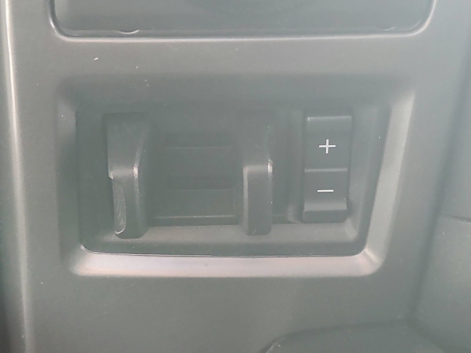 Used 2019 Ford F150 XLT w/ Equipment Group 302A Luxury AWD/4WD image 29