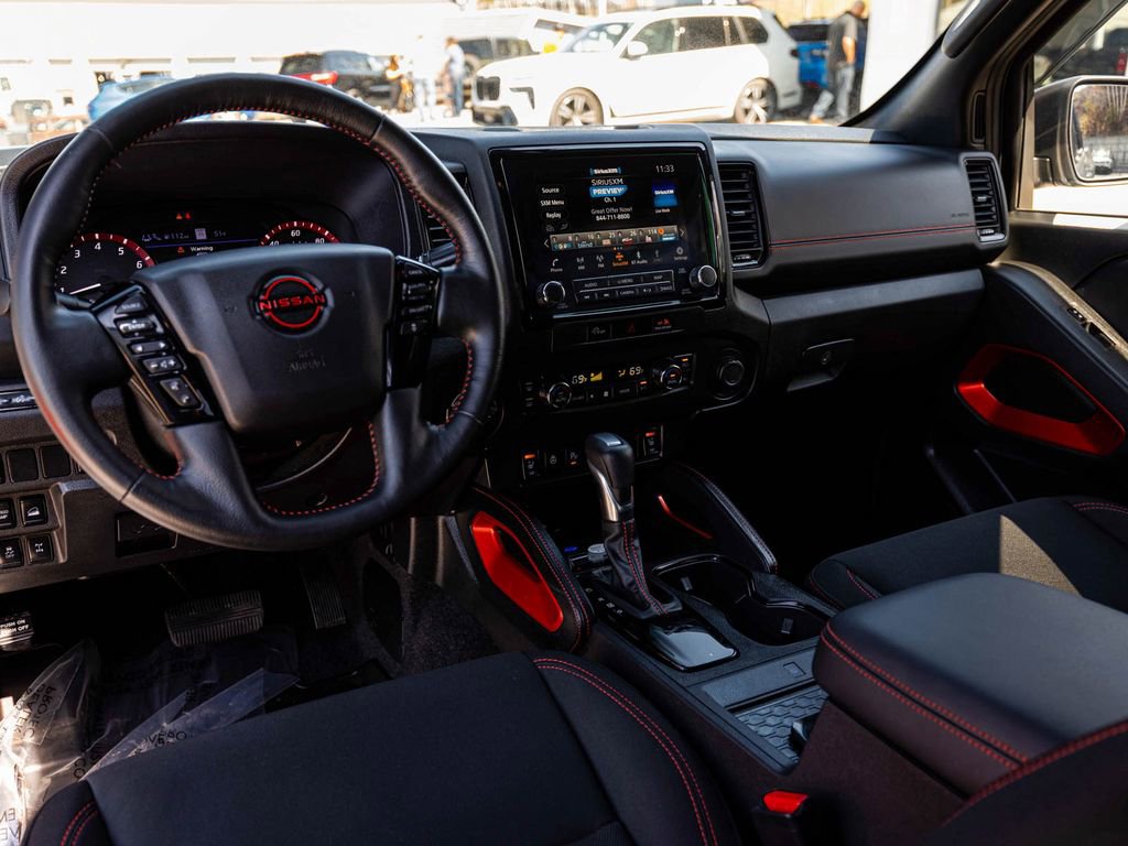 Used 2023 Nissan Frontier PRO-4X w/ Pro Convenience Package image 17