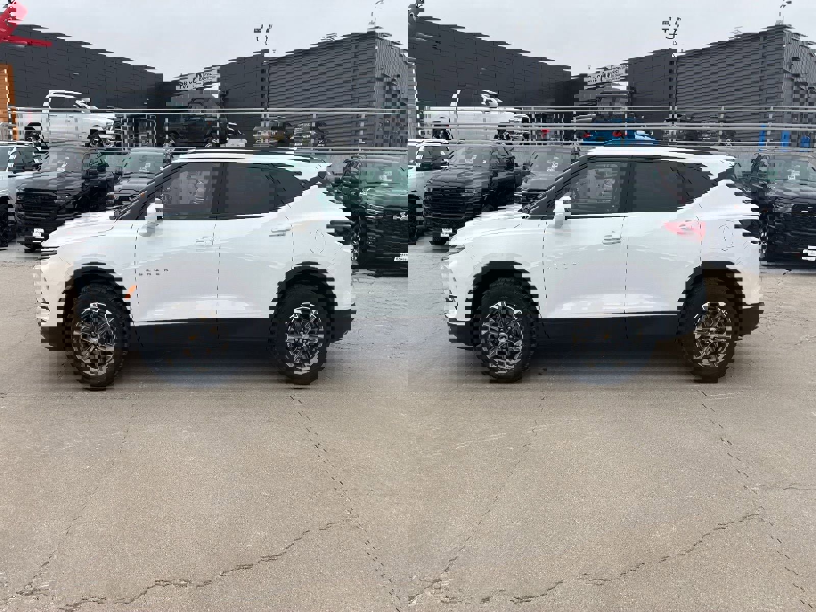 Used 2023 Chevrolet Blazer LT w/ Convenience Package image 2