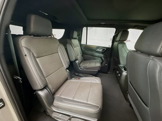 Used 2024 Chevrolet Suburban High Country image 27