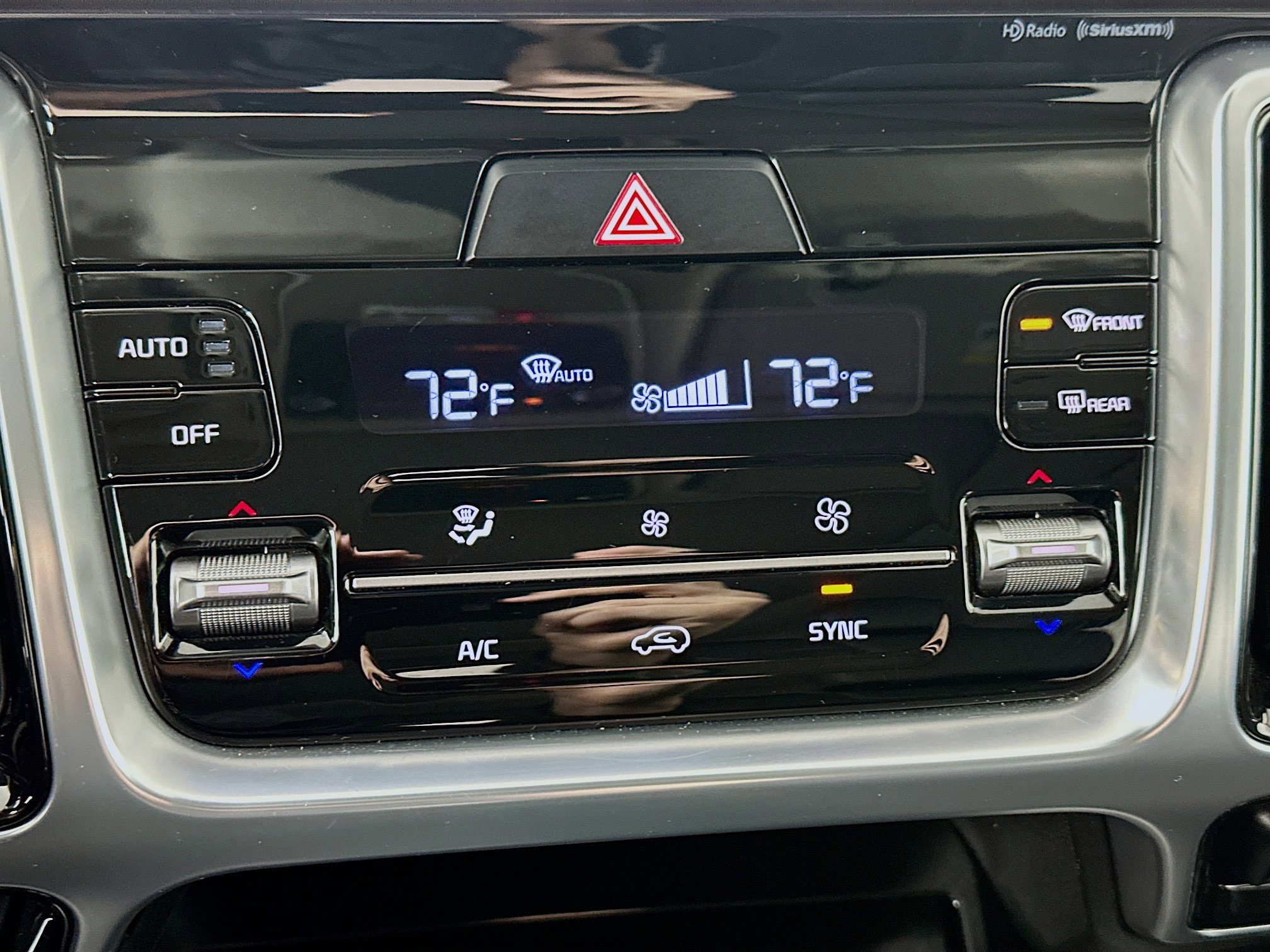 Certified 2022 Kia Sorento SX image 16