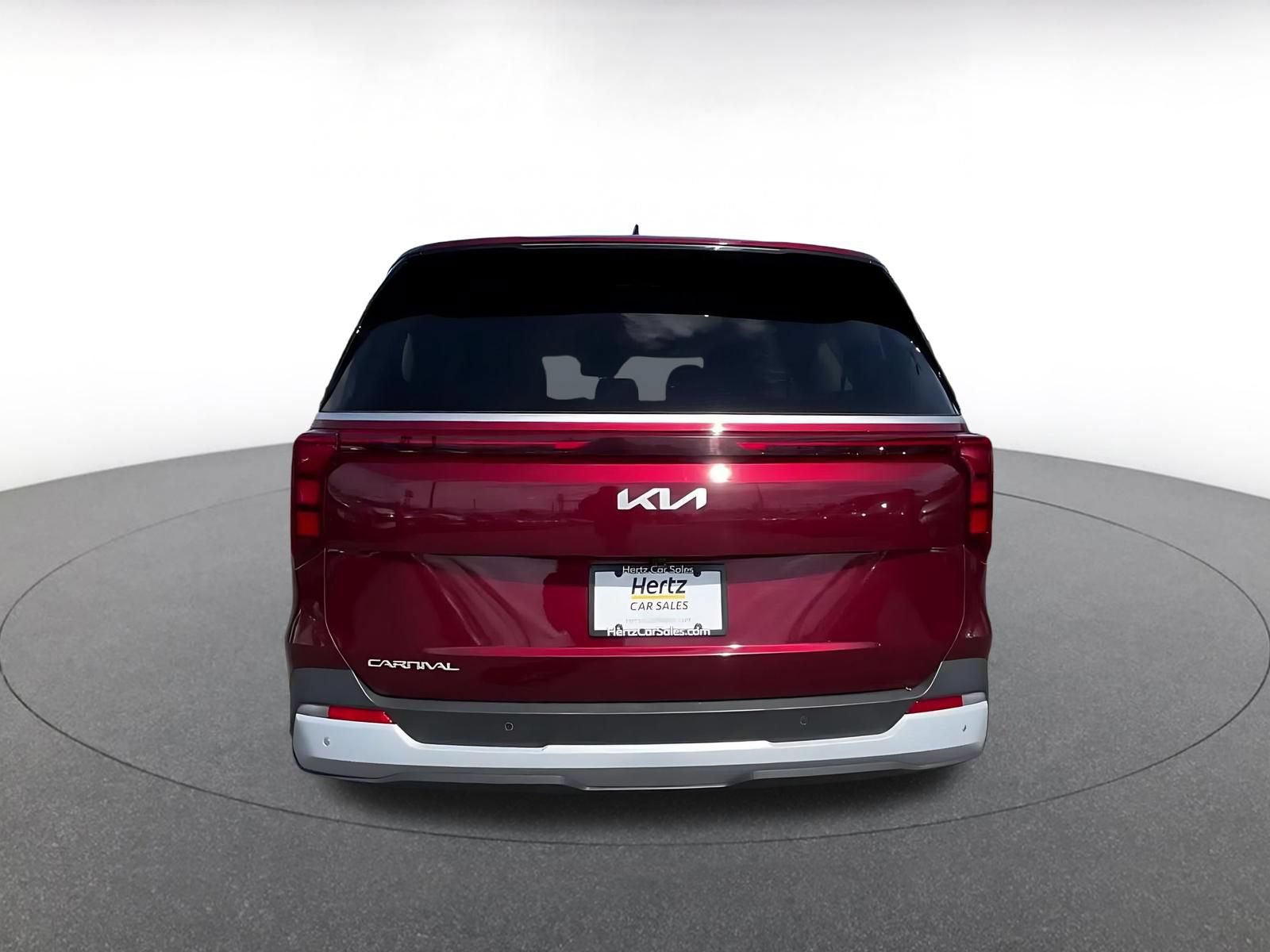 Used 2026 Kia Carnival FWD image 11