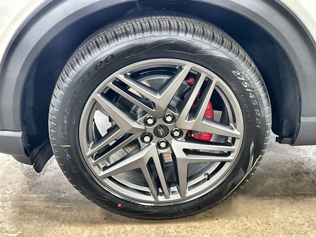 New 2026 Ford Explorer ST-Line w/ ST-Line Street Pack image 33