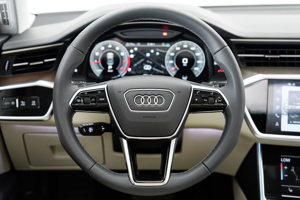 Used 2025 Audi A7 3.0T Premium image 11