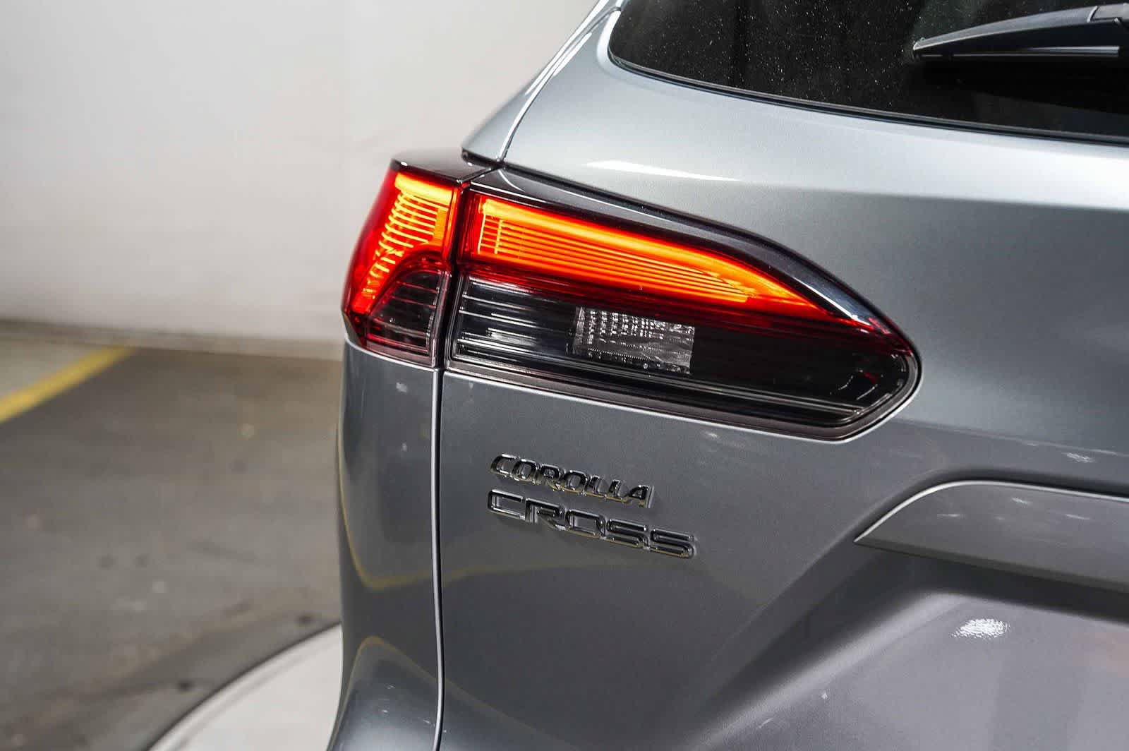 Certified 2023 Toyota Corolla Cross XLE w/ Convenience Package AWD/4WD image 12
