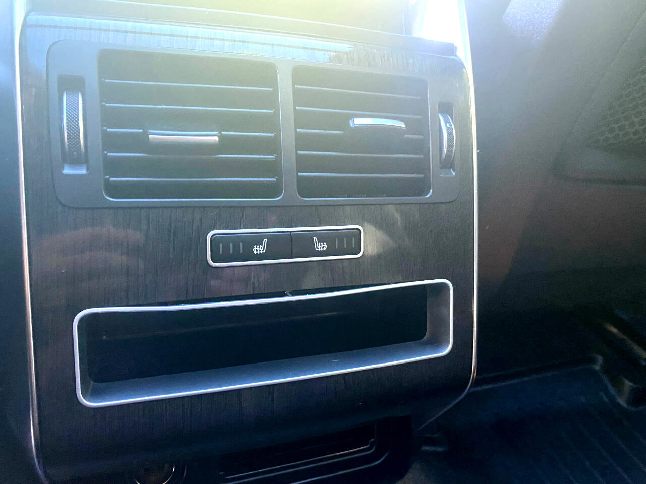 Used 2015 Land Rover Range Rover Sport HSE image 15