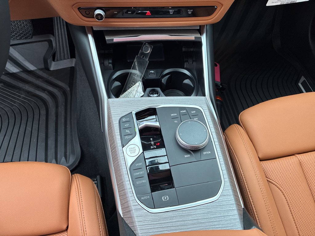 New 2026 BMW 330i xDrive Sedan w/ Premium Package AWD/4WD image 15