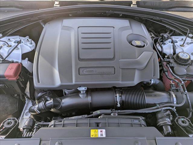 New 2026 Land Rover Range Rover Velar Dynamic SE image 18