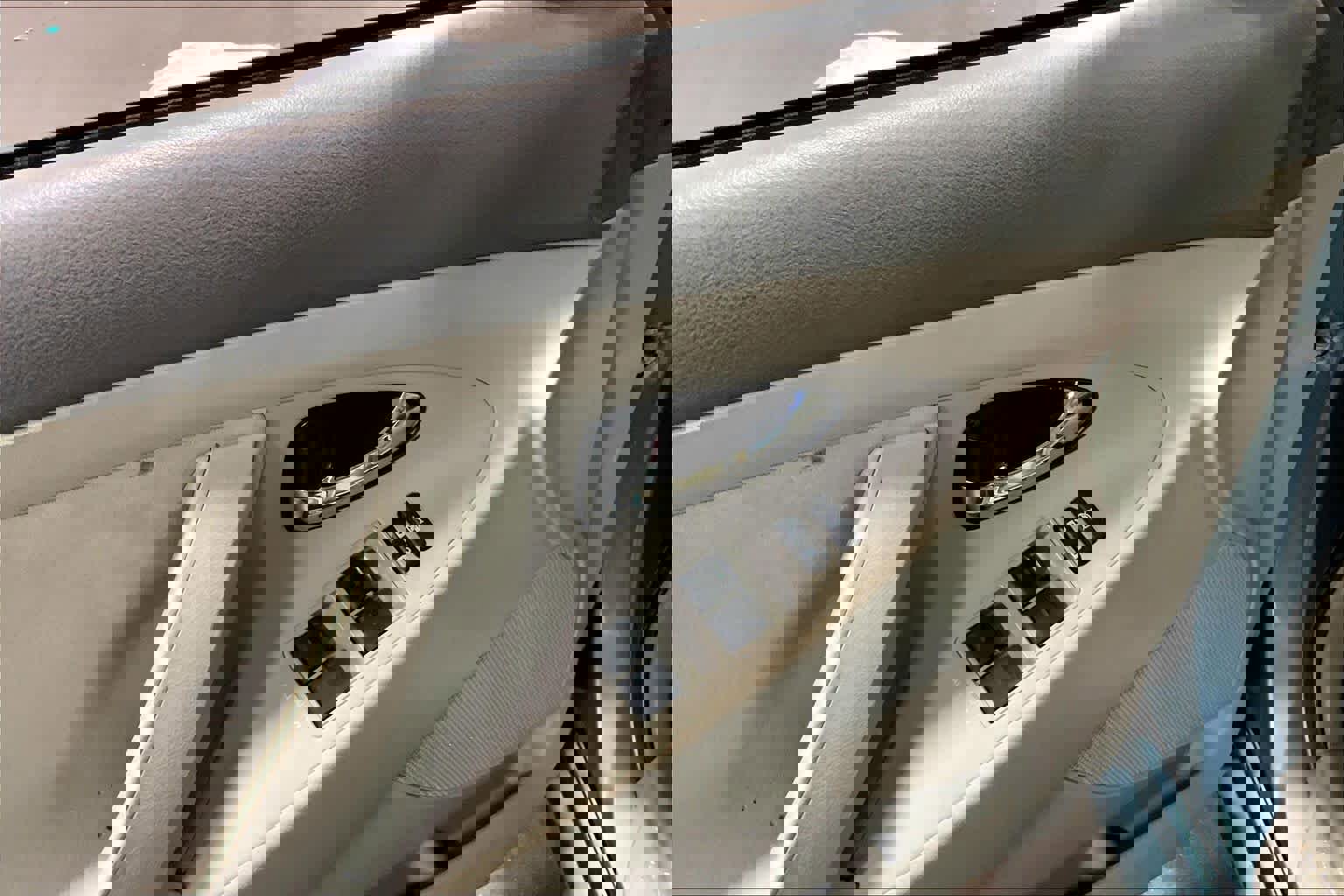 Used 2011 Toyota Camry LE w/ LE Extra-Value Pkg image 35