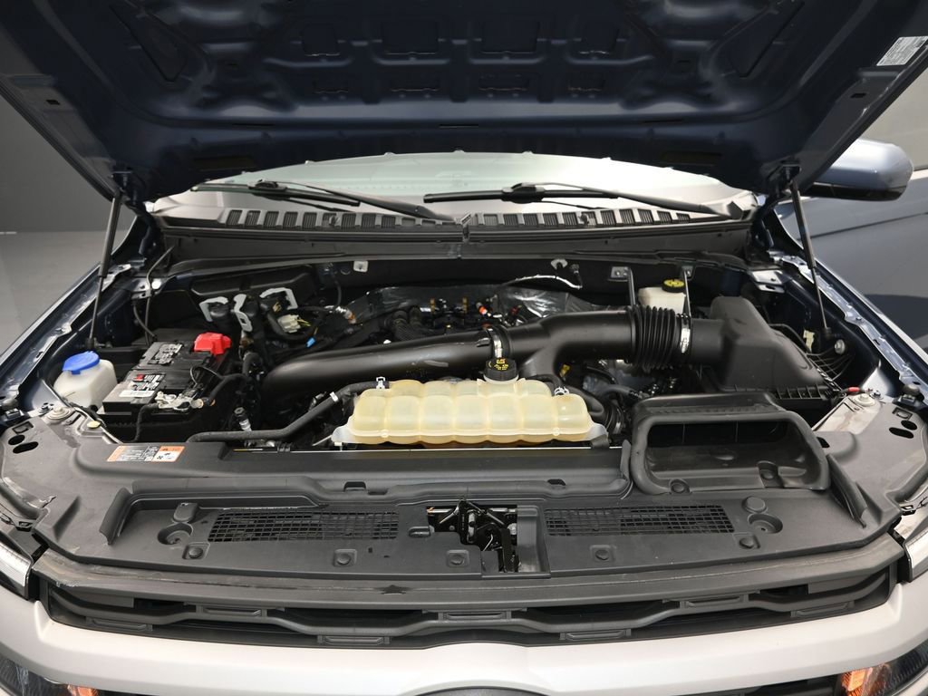 Used 2022 Ford Expedition XLT image 12