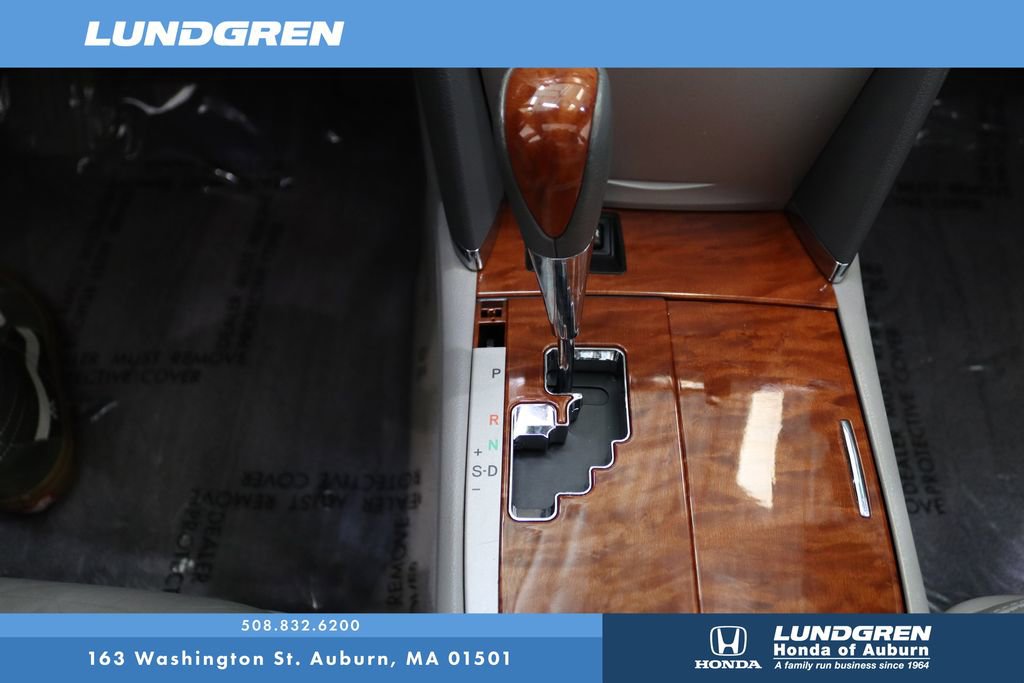 Used 2011 Toyota Camry XLE image 24