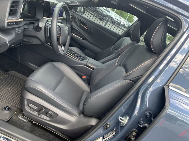 Certified 2025 Toyota Crown Signia w/ Advanced Technology Package AWD/4WD image 18