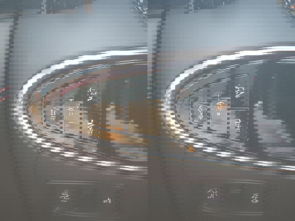 Used 2024 Genesis GV70 3.5T Sport w/ Sport Advanced Package image 21