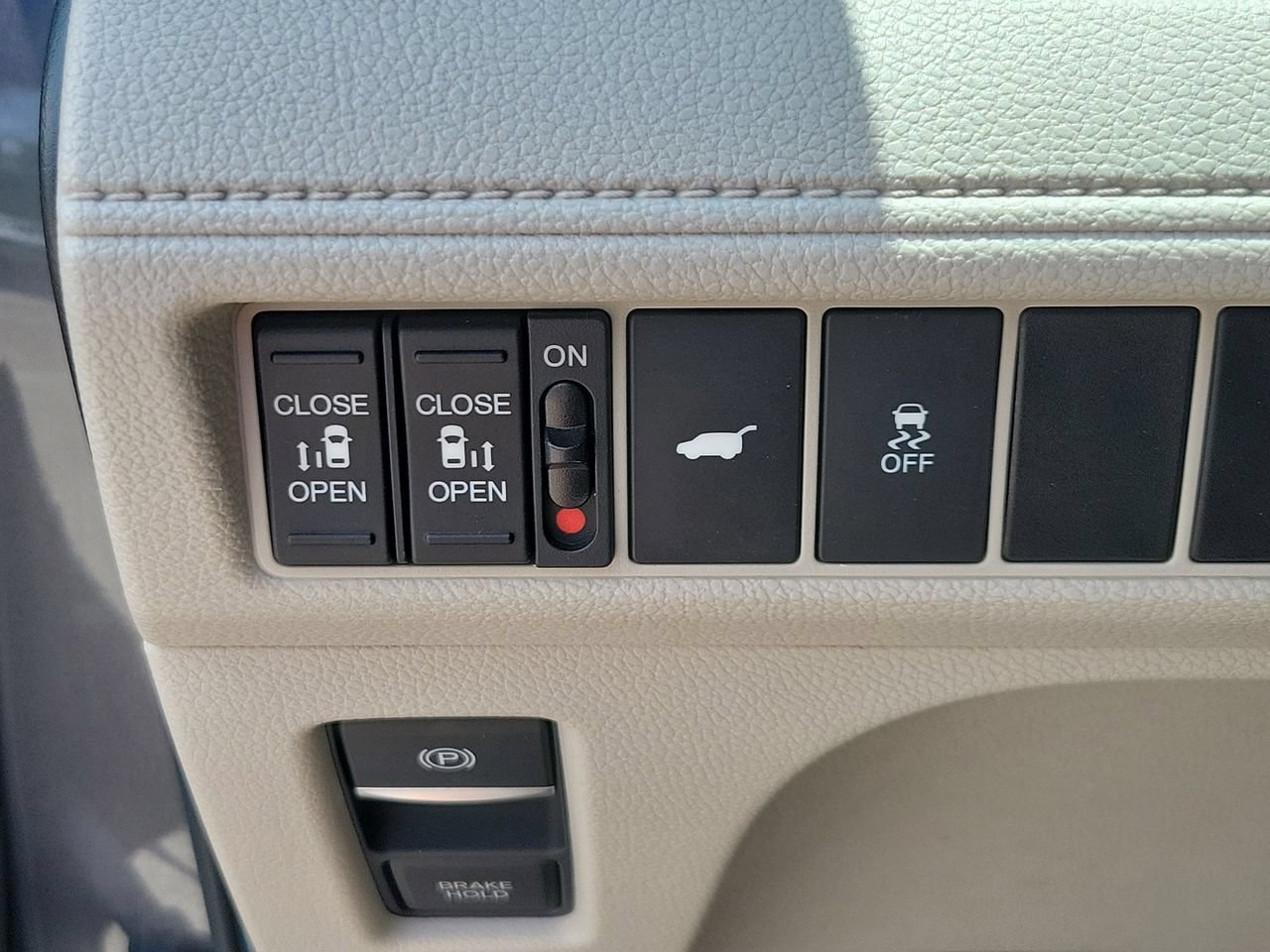 Used 2025 Honda Odyssey EX-L image 30