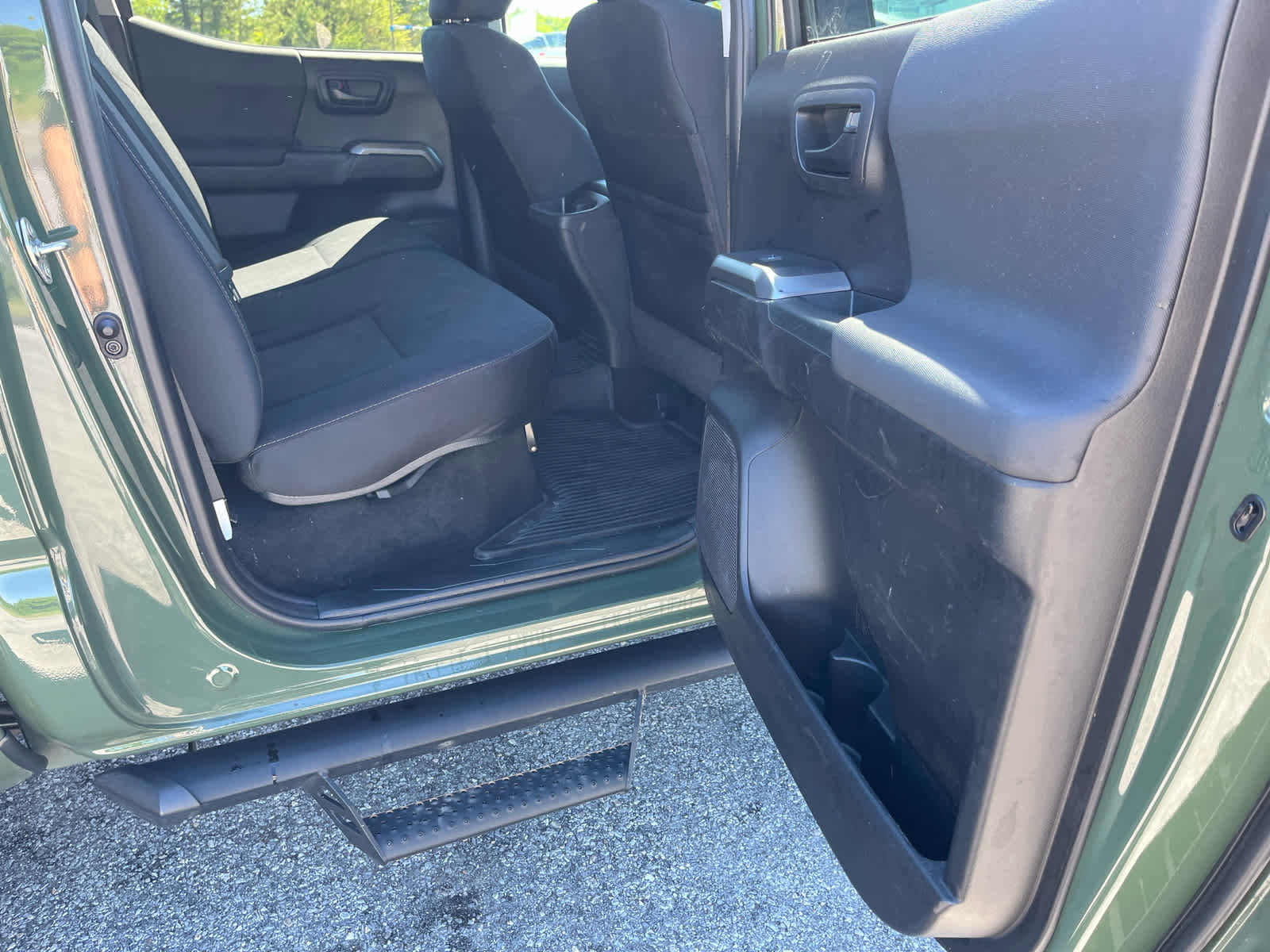 Used 2021 Toyota Tacoma SR5 w/ Trail Edition AWD/4WD image 28