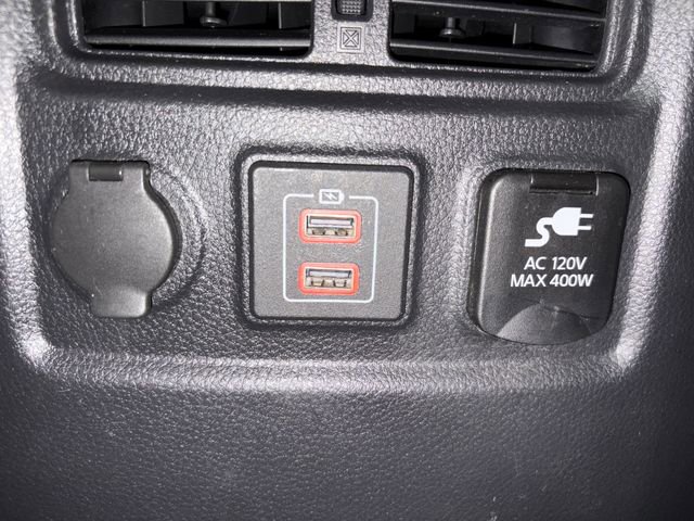 Used 2021 Nissan Titan PRO-4X w/ Pro-4x Convenience Package image 24