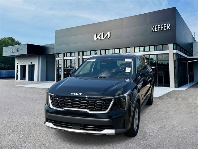 Certified 2025 Kia Sorento LX
