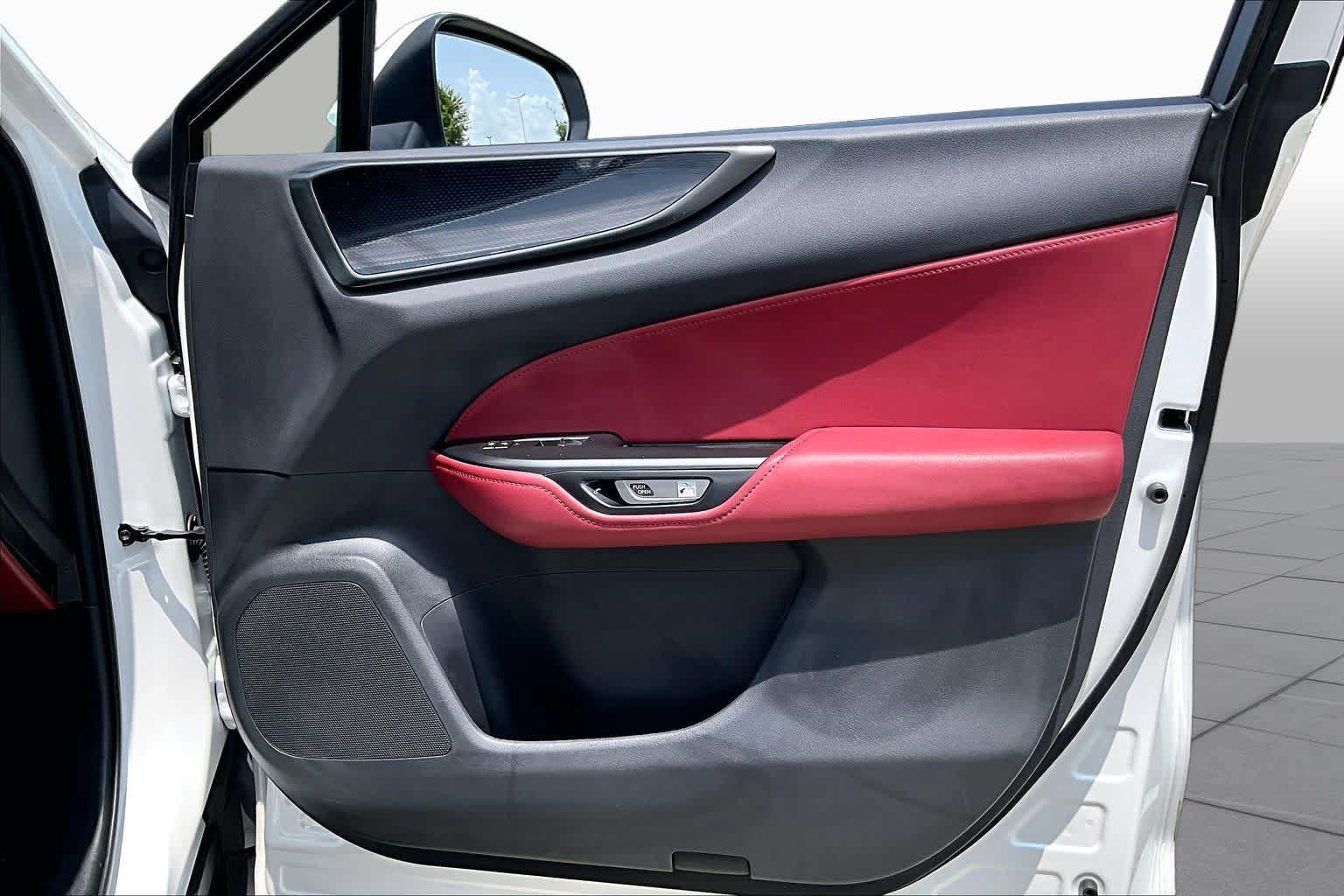 Used 2024 Lexus NX 250 FWD w/ Towing Package (2000 Lbs) image 20