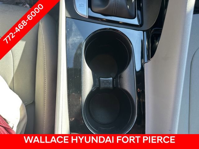 Used 2023 Hyundai Elantra SEL w/ Convenience Package image 20