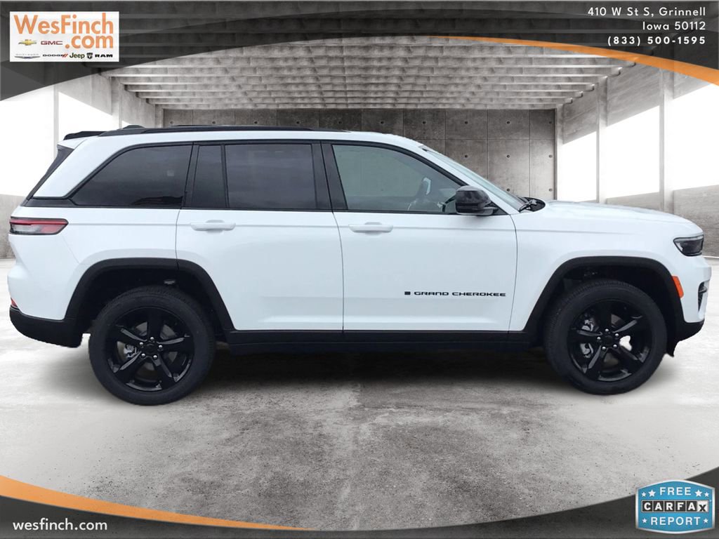 New 2025 Jeep Grand Cherokee 4WD image 4