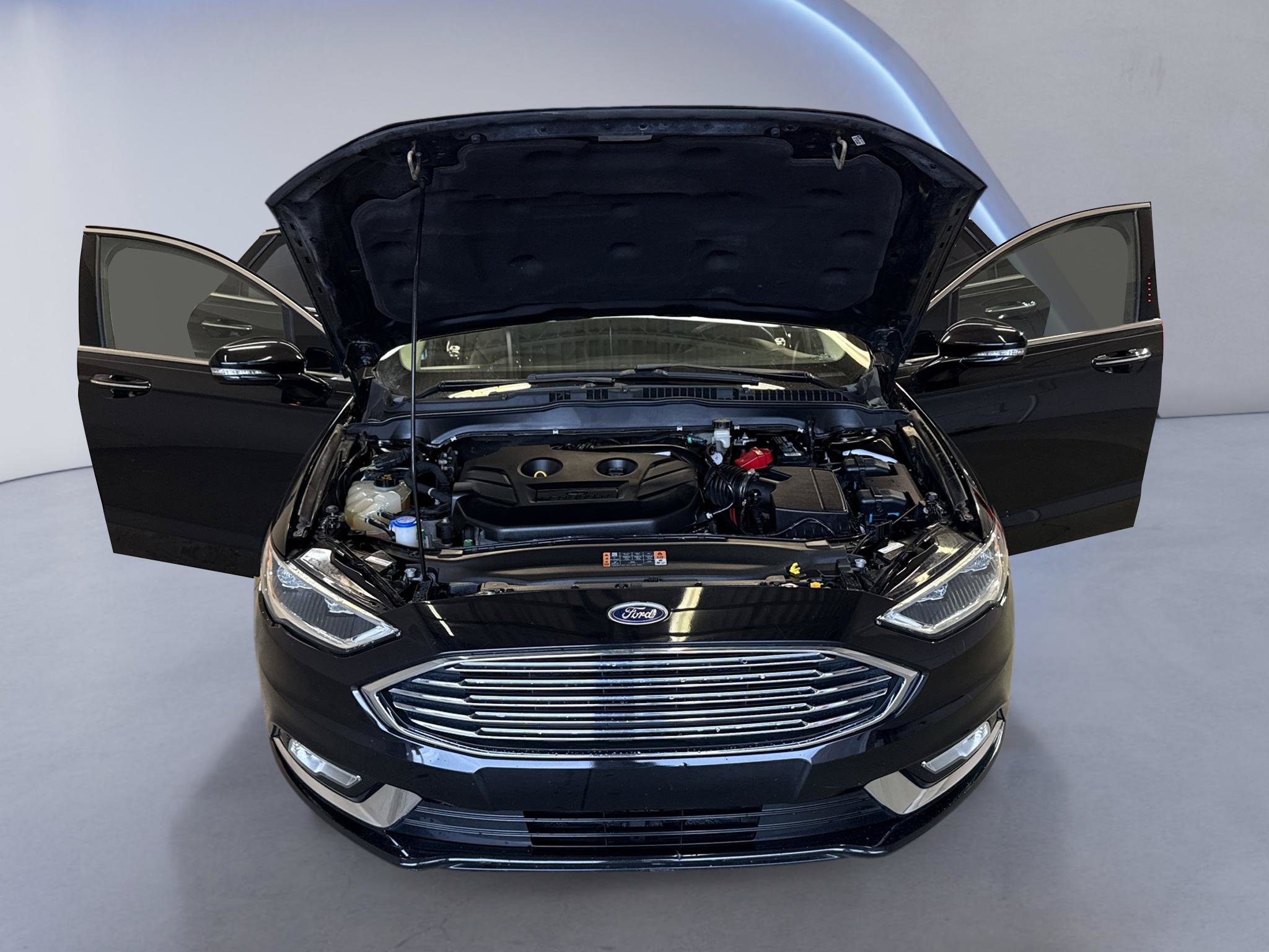 Used 2017 Ford Fusion SE w/ Fusion SE Technology Package AWD/4WD image 10