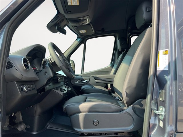 New 2025 Mercedes-Benz Sprinter 2500 image 9