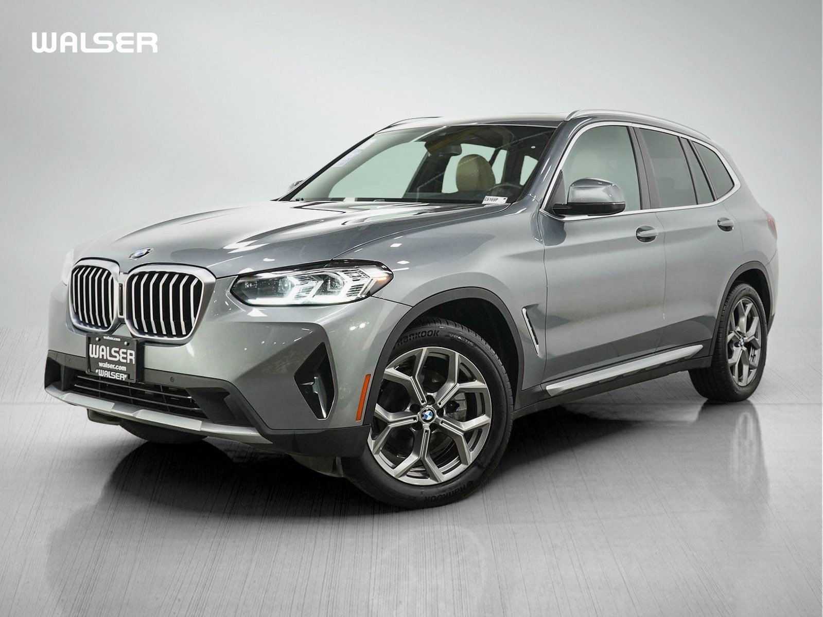 Used 2023 BMW X3 xDrive30i AWD/4WD image 1