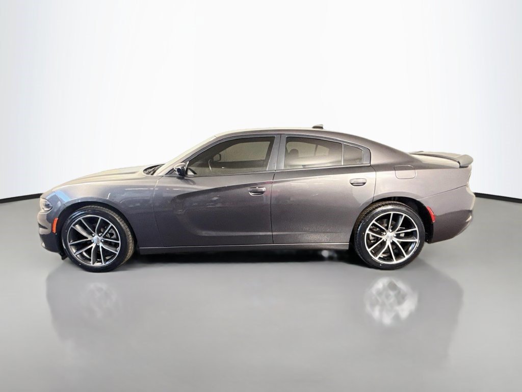 Used 2023 Dodge Charger SXT w/ Blacktop Package RWD image 6