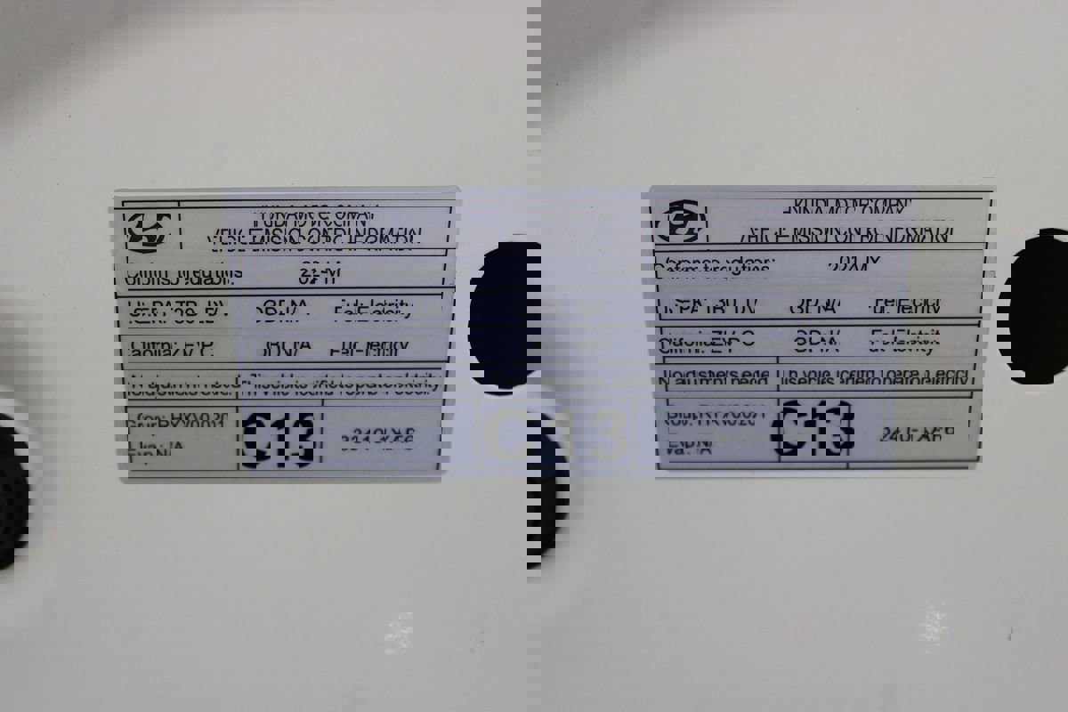 Used 2024 Hyundai Ioniq 6 SE image 36