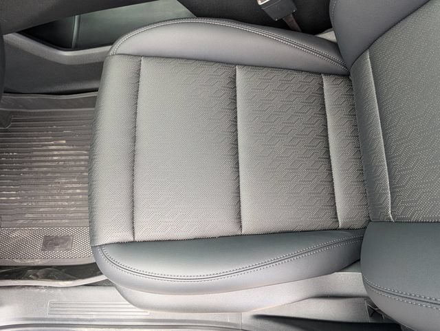 New 2026 Chevrolet Equinox LT w/ Convenience Package II FWD image 10